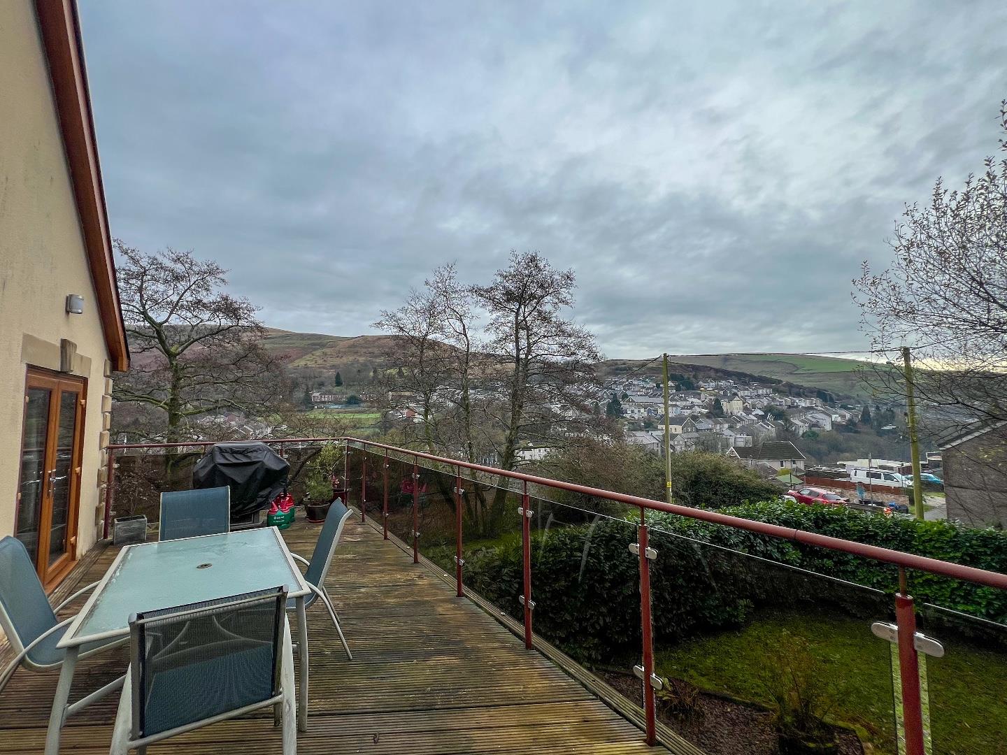 Garreg Road, Pontycymer, Bridgend County Borough, CF32 8EL